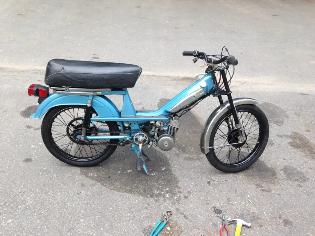 Motobecane Moby 50V Moped Rich Vintage Moped Builds