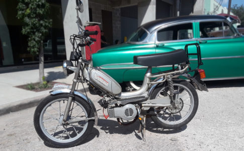 Gadabout Houston Moped