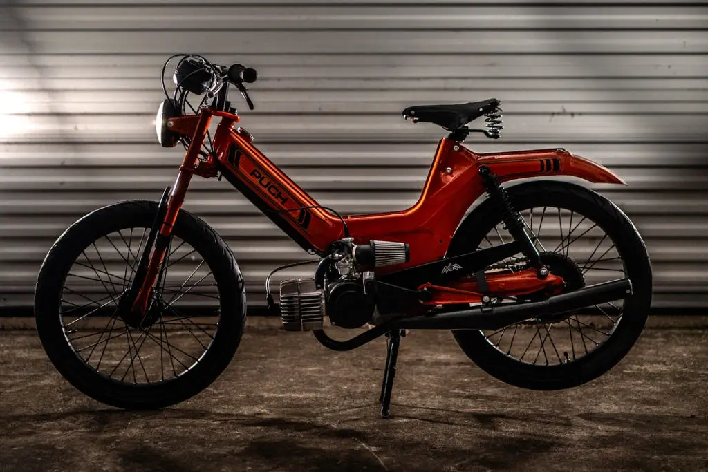 MOPED OF THE DAY 1980 PUCH MAXI