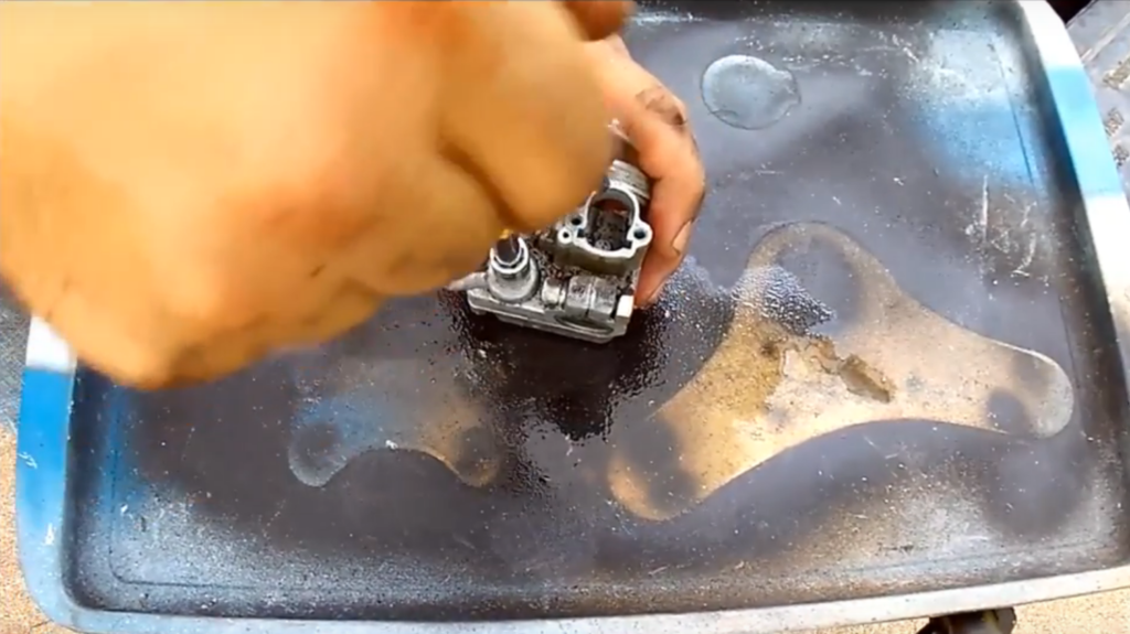 VespaCarburetorCleaning