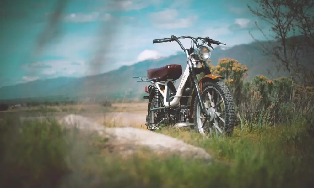 Vespa Grande Vintage Moped