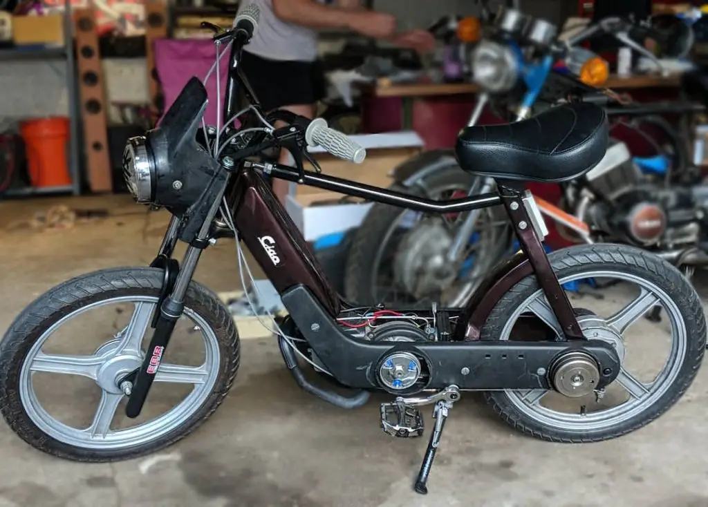 Vespa Ciao Vintage Moped