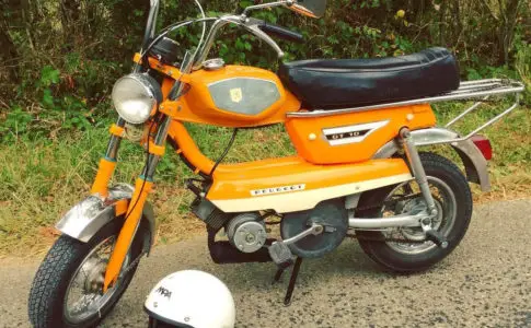 Peugeot GT10 Vintage Moped