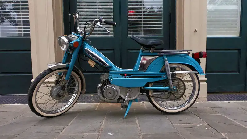 VINTAGE MOPED OF THE DAY  Motobecane Mobylette 50V